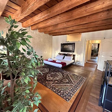 Truly Verona - Delle Erbe Suites Bagian luar foto