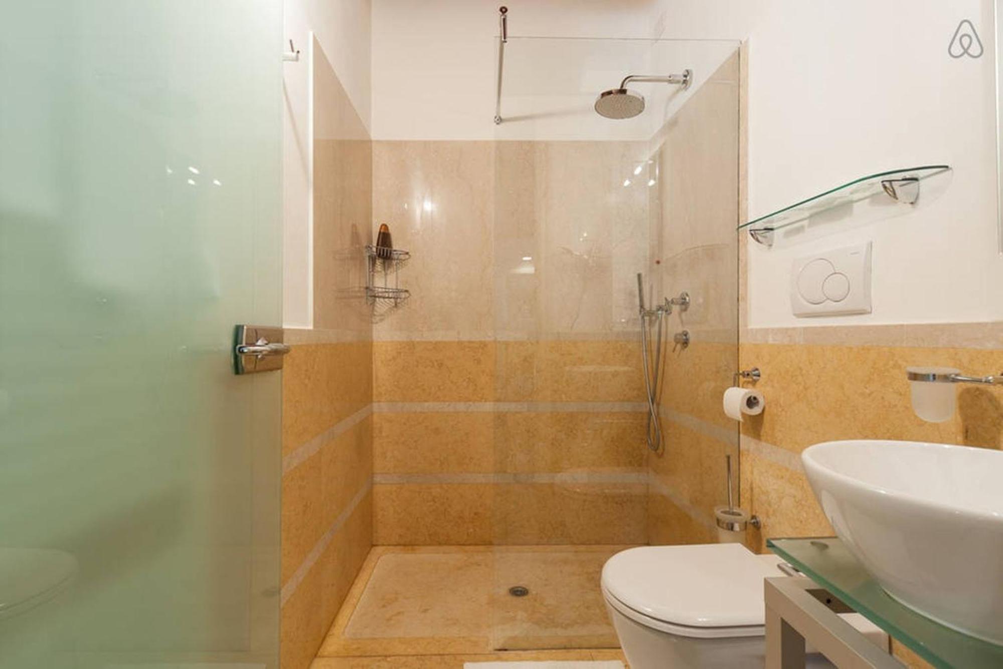 Truly Verona - Delle Erbe Suites Bagian luar foto