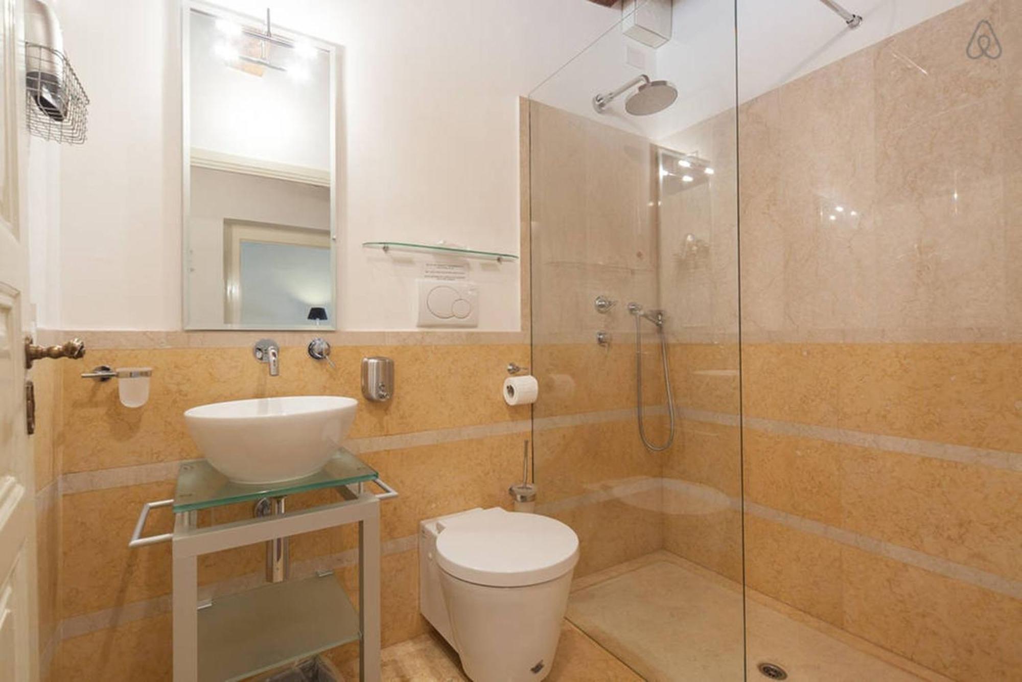 Truly Verona - Delle Erbe Suites Bagian luar foto