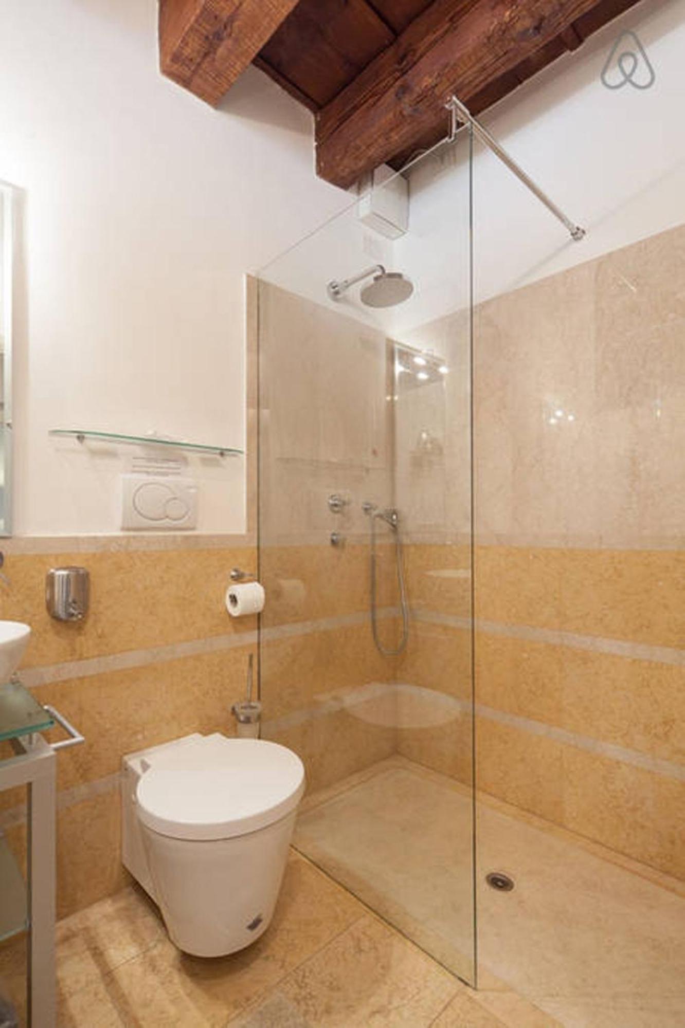 Truly Verona - Delle Erbe Suites Bagian luar foto