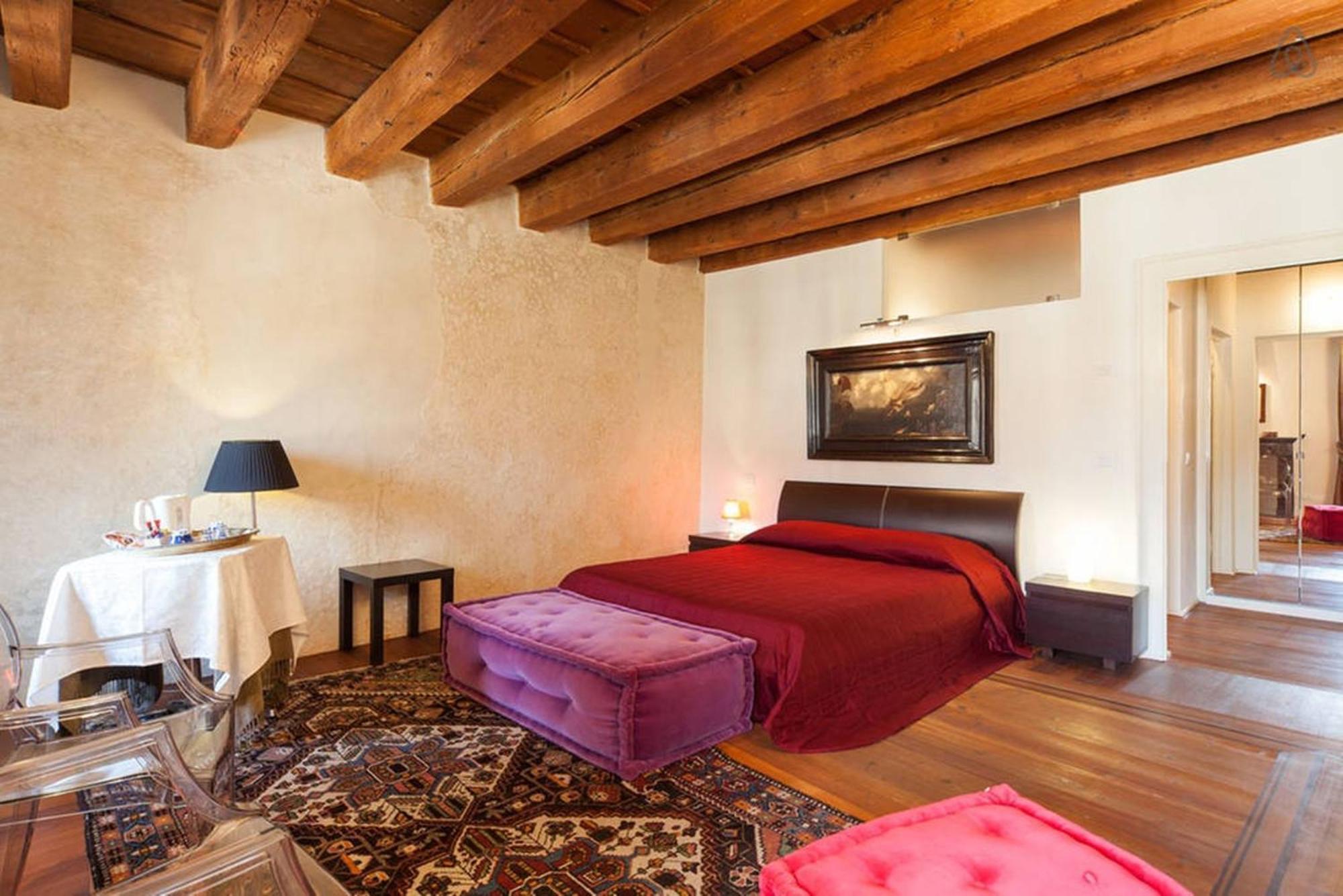 Truly Verona - Delle Erbe Suites Bagian luar foto