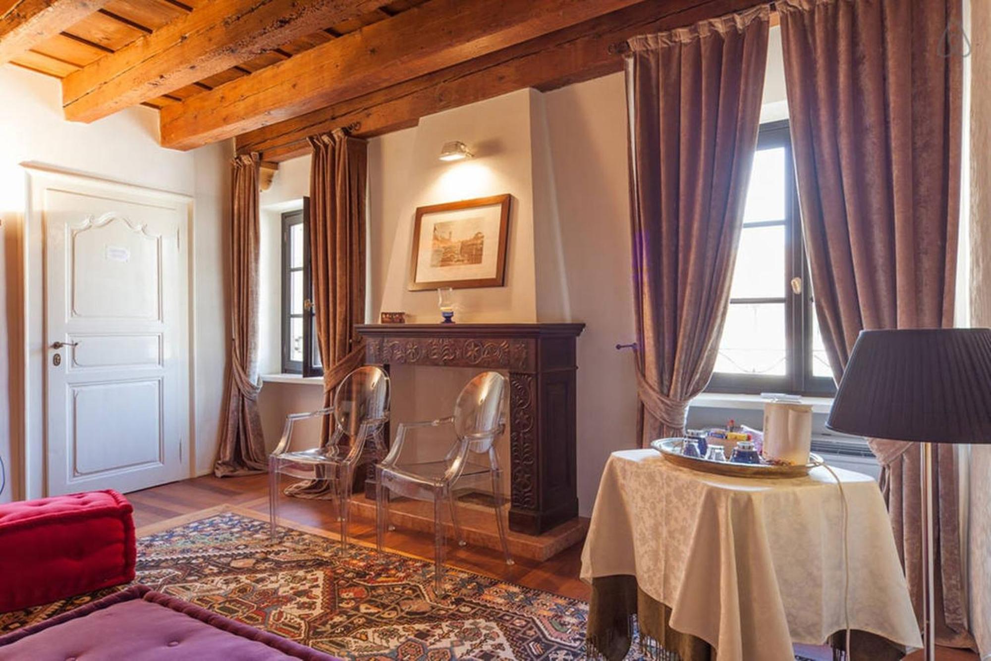 Truly Verona - Delle Erbe Suites Bagian luar foto